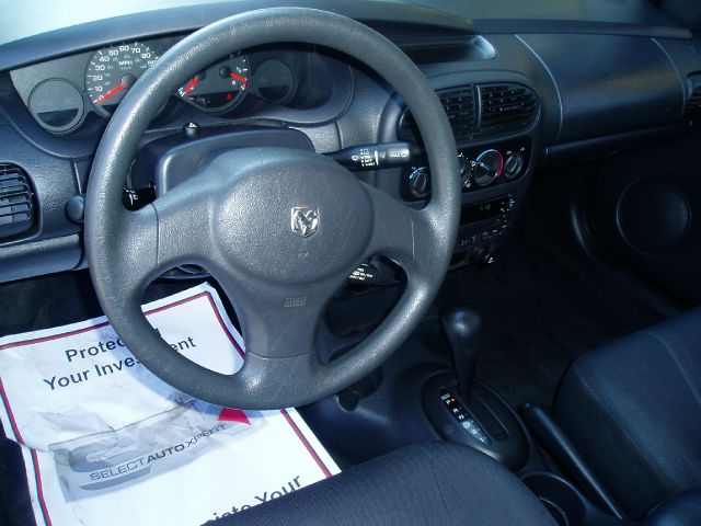 2003 Dodge Neon SE