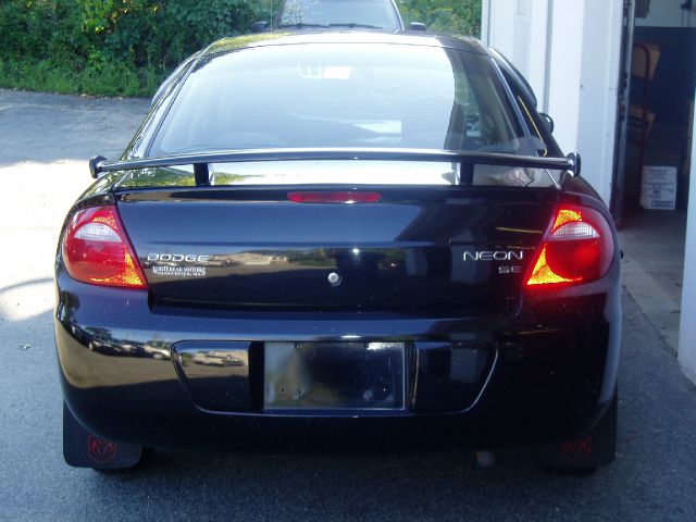 2003 Dodge Neon SE
