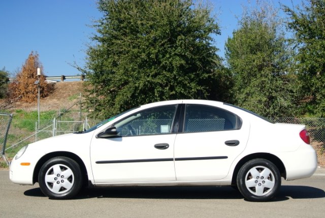 2003 Dodge Neon SE
