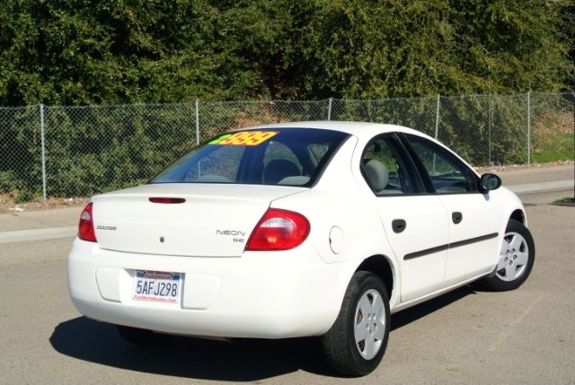 2003 Dodge Neon SE