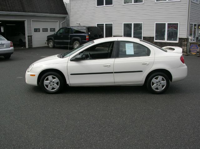 2003 Dodge Neon SE