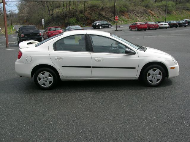 2003 Dodge Neon SE
