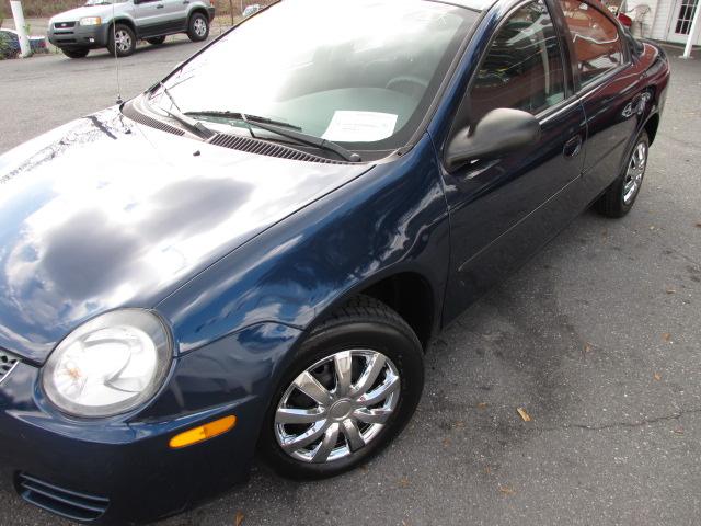 2003 Dodge Neon LE
