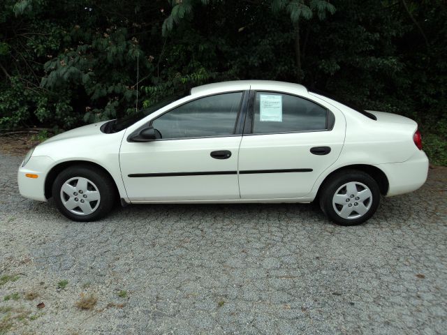 2004 Dodge Neon SE