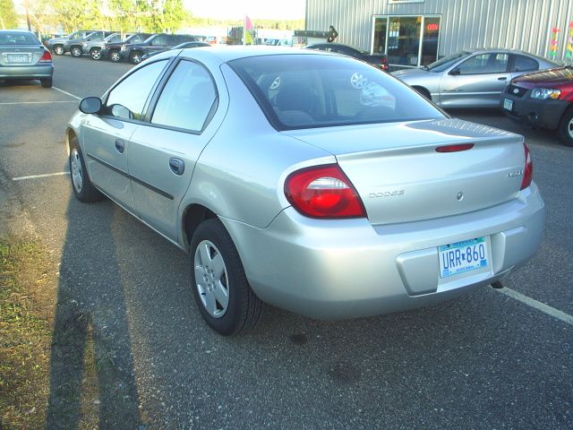 2004 Dodge Neon SE