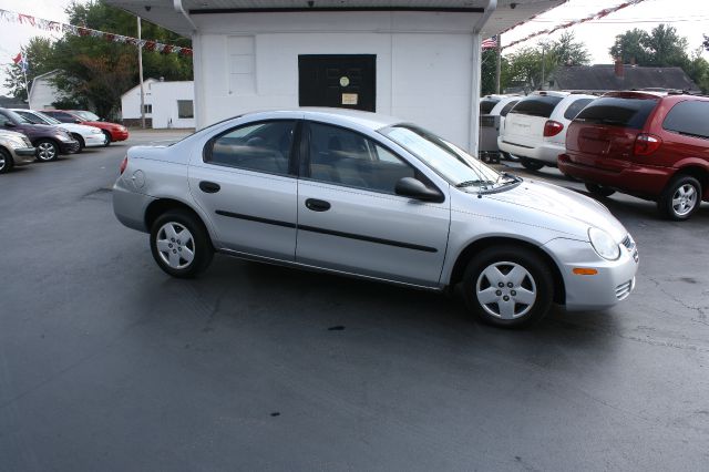 2004 Dodge Neon SE