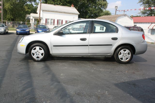2004 Dodge Neon SE