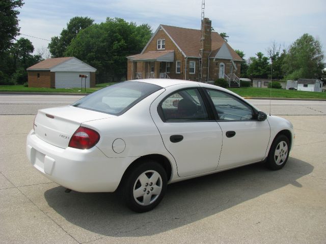 2005 Dodge Neon SE