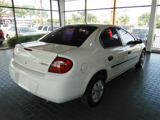 2005 Dodge Neon SE