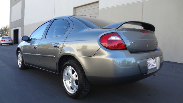 2005 Dodge Neon Xlt4dr4x4