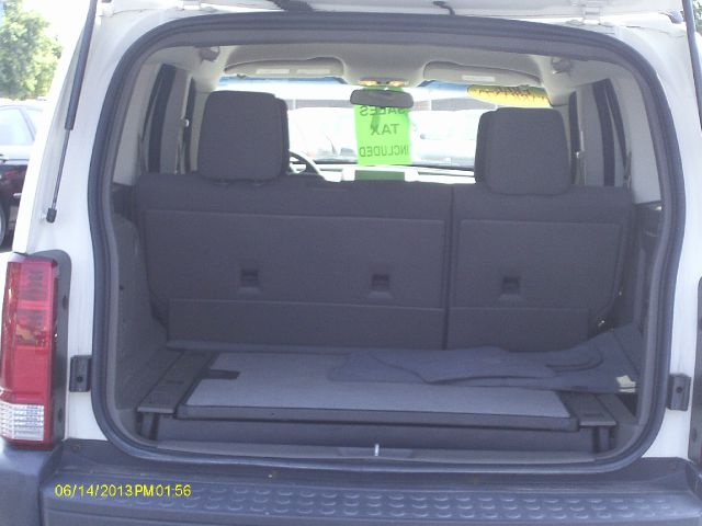 2007 Dodge Nitro 4dr Sdn S Auto