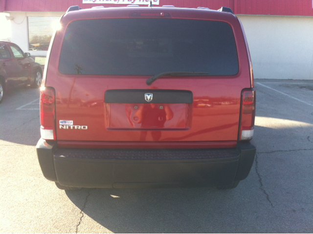 2007 Dodge Nitro 4dr Sdn S Auto