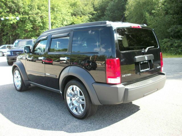 2007 Dodge Nitro Wolfsburg Edition Sedan