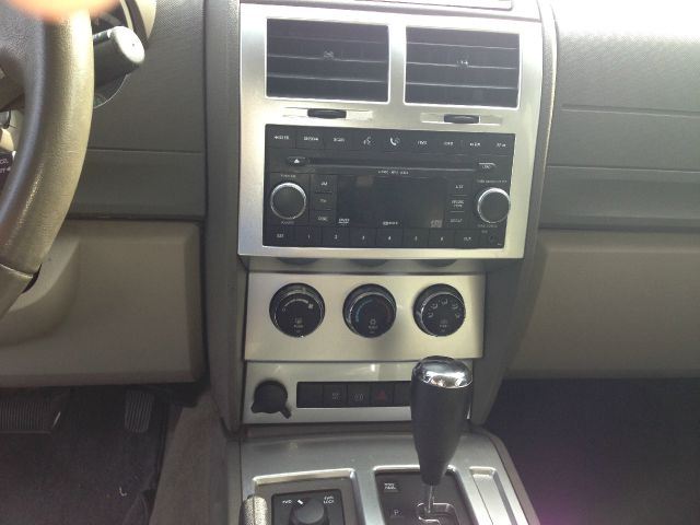 2007 Dodge Nitro Wagon SE