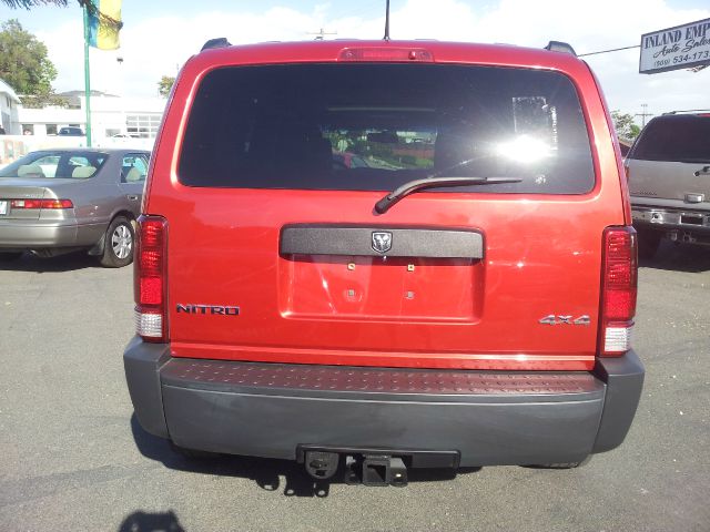 2007 Dodge Nitro Wolfsburg Edition Sedan