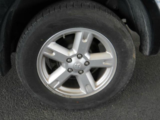 2007 Dodge Nitro 4dr Sdn S Auto