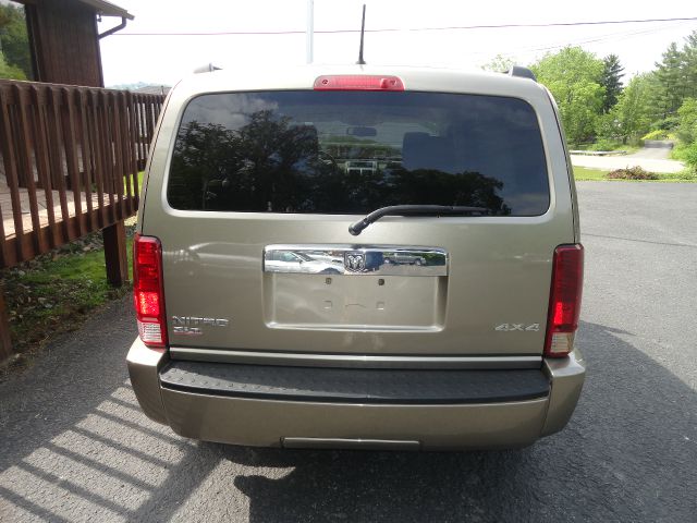 2007 Dodge Nitro Wagon SE