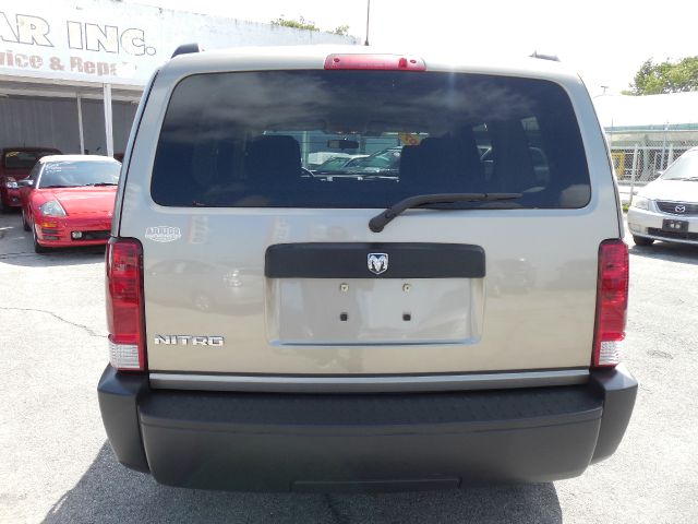 2007 Dodge Nitro 4dr Sdn S Auto