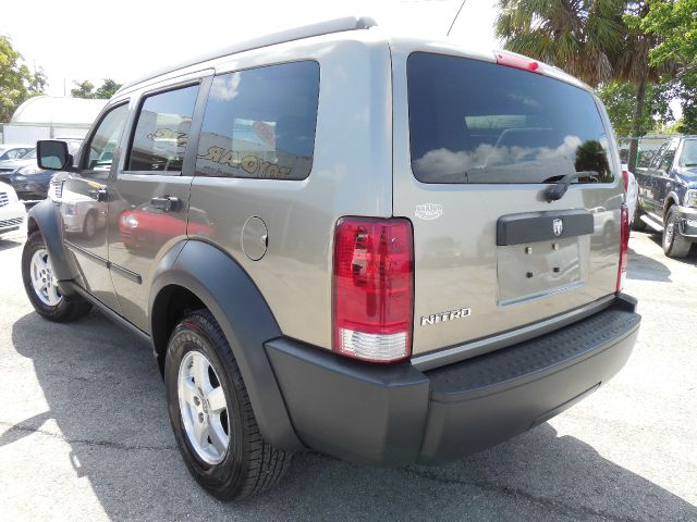 2007 Dodge Nitro 4dr Sdn S Auto