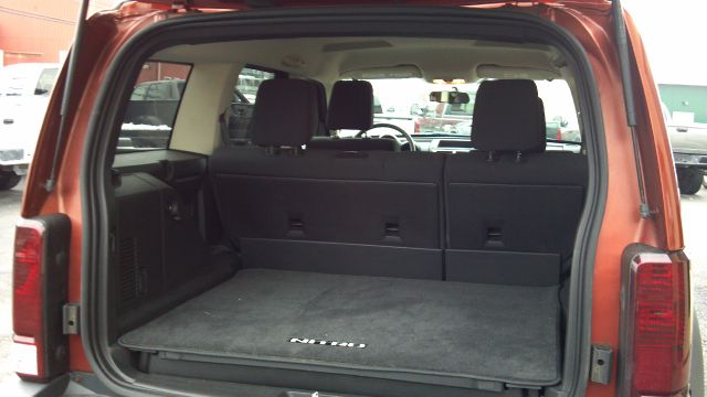 2007 Dodge Nitro Wolfsburg Edition Sedan