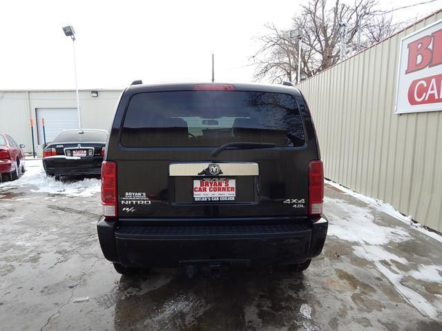 2008 Dodge Nitro SLT 25