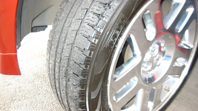 2008 Dodge Nitro MED LT Stone Cloth