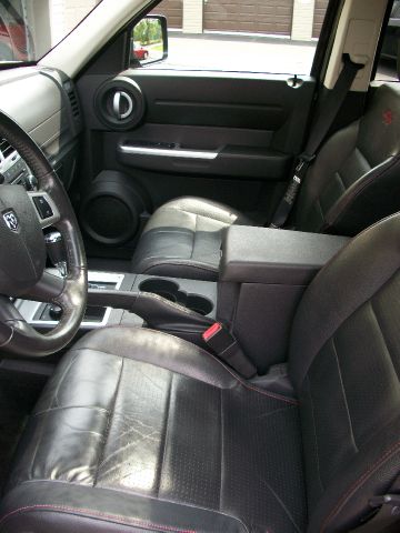 2008 Dodge Nitro MED LT Stone Cloth