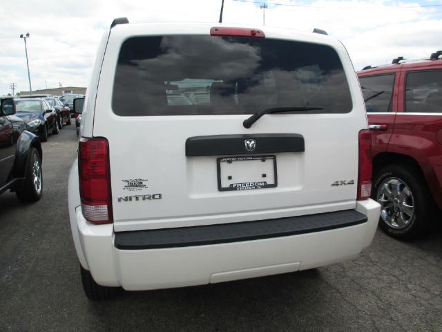 2008 Dodge Nitro Wolfsburg Edition Sedan