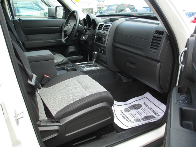 2008 Dodge Nitro Wolfsburg Edition Sedan