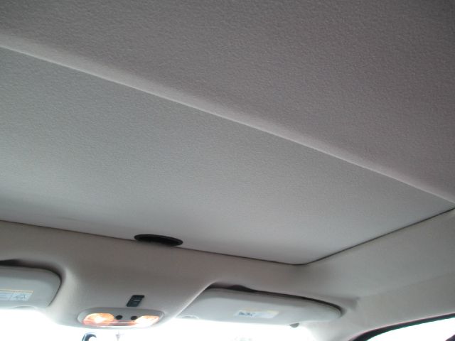 2008 Dodge Nitro Wolfsburg Edition Sedan