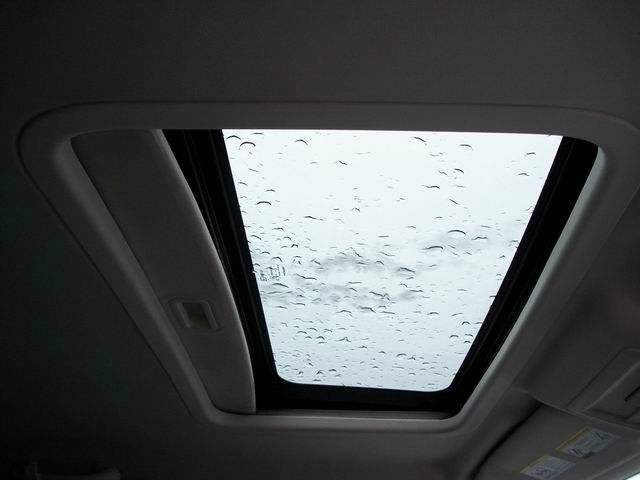 2008 Dodge Nitro Wolfsburg Edition Sedan