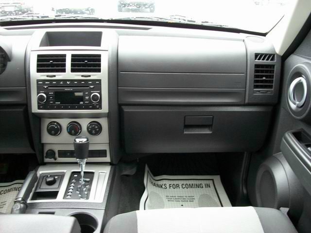 2008 Dodge Nitro Wolfsburg Edition Sedan