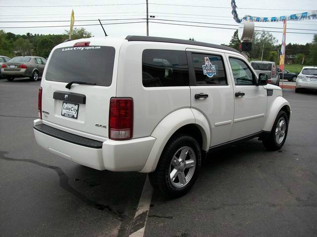 2008 Dodge Nitro Wolfsburg Edition Sedan