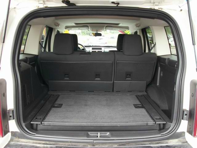 2008 Dodge Nitro Wolfsburg Edition Sedan