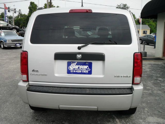 2010 Dodge Nitro Sle25004x4