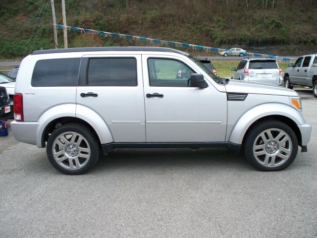 2010 Dodge Nitro Wolfsburg Edition 1.8 T