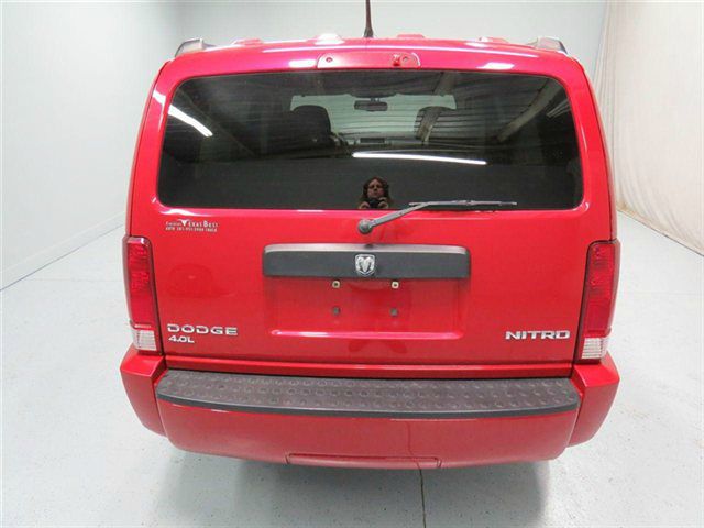 2011 Dodge Nitro Sle25004x4