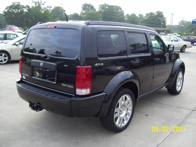 2011 Dodge Nitro Wolfsburg Edition 1.8 T