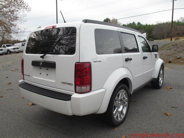 2011 Dodge Nitro Wolfsburg Edition 1.8 T