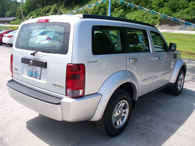 2011 Dodge Nitro EX-L W/ DVD System