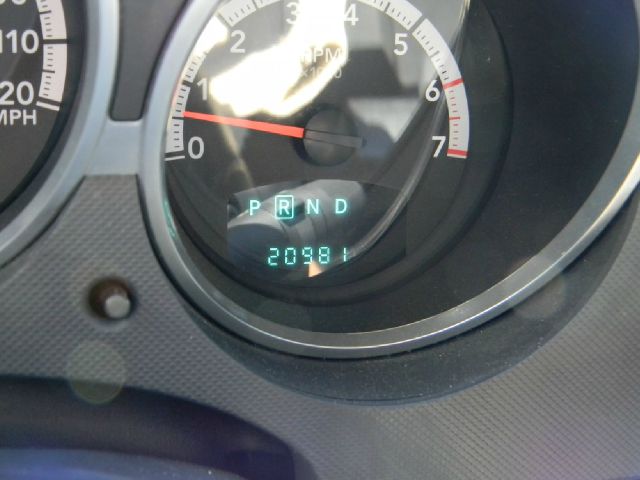 2011 Dodge Nitro Looks Like New