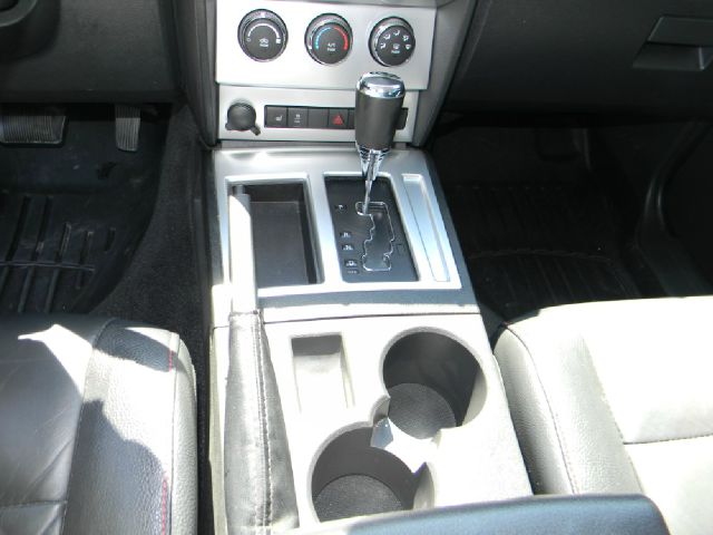 2011 Dodge Nitro Looks Like New