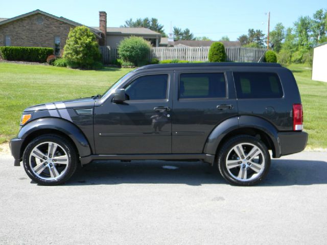 2011 Dodge Nitro Looks Like New