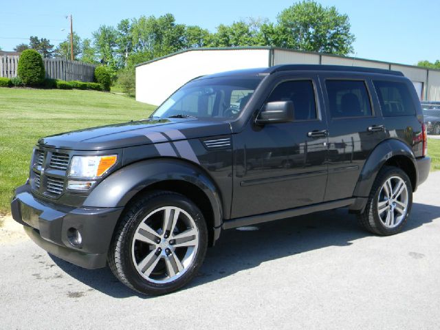 2011 Dodge Nitro Looks Like New
