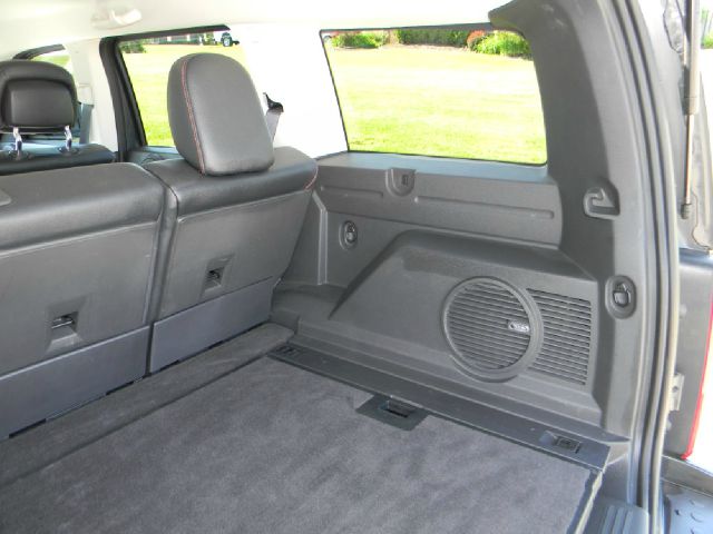 2011 Dodge Nitro Looks Like New