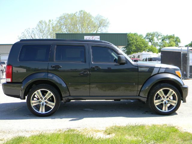 2011 Dodge Nitro Looks Like New