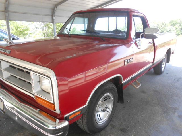 1989 Dodge RAM 150 29