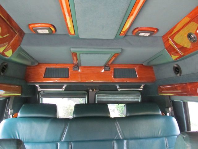 1999 Dodge Ram Van 1500 LS 4X4