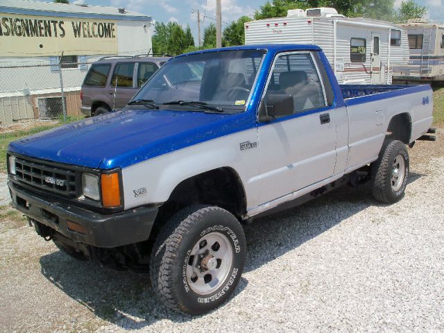 1991 Dodge Ram SLT 25