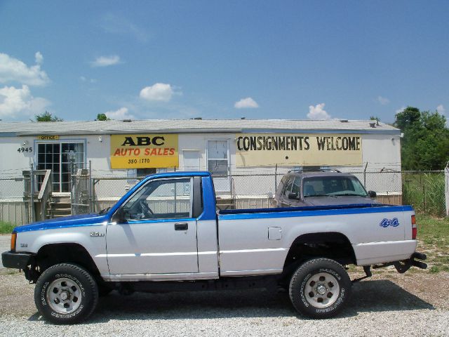 1991 Dodge Ram SLT 25